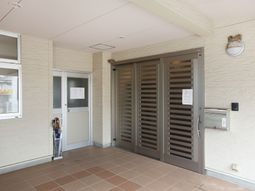 入り口付近のエントランス