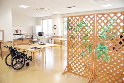自然光が入る明るい空間