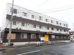 清潔感のある建物正面