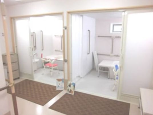 清潔な浴室空間