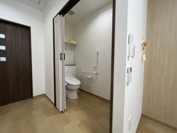 個室のトイレスペース