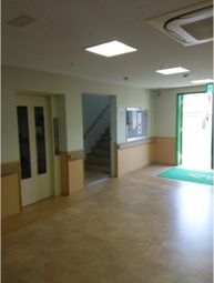 開放的なエリアと階段