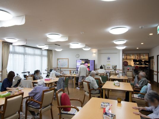 和やかな食堂の光景