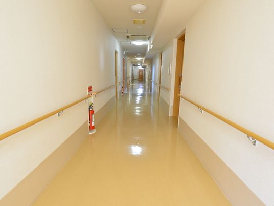清潔感あふれる廊下