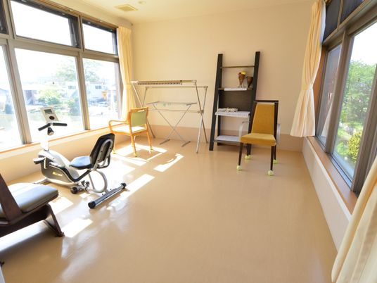 運動器具のある広々空間