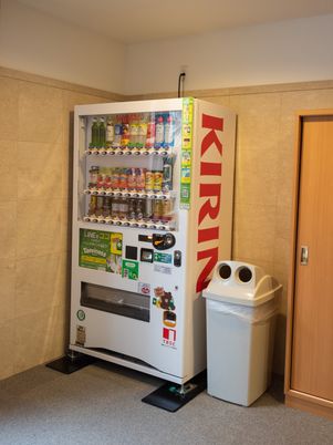 自動販売機とゴミ箱設置箇所