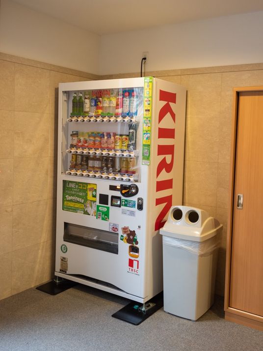 自動販売機とゴミ箱設置箇所