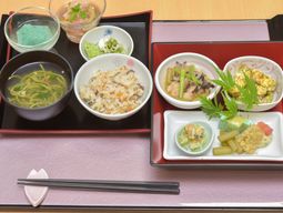 和風のバランス良い食事