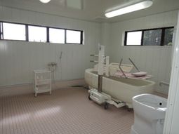 清潔な浴室設備