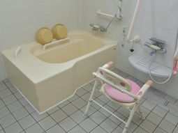バリアフリー浴室設備
