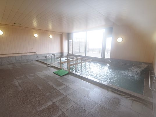 手すり付き浴室