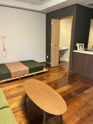 洋風で落ち着いた居室