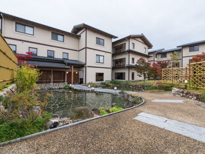 中庭の和風建築