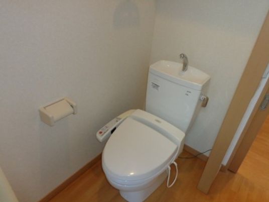 清潔感のあるトイレ空間