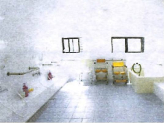 清潔な浴室スペース
