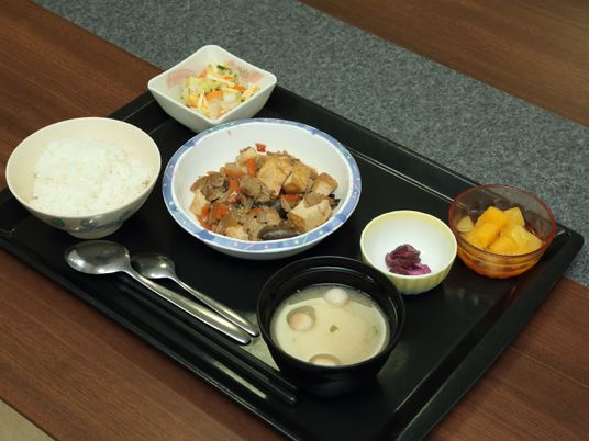 栄養バランスの食事セット