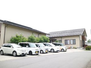 ゆったりした外観の建物
