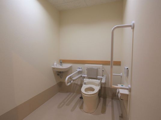 車椅子対応トイレ設備