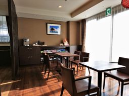 ダイニングにあるテーブルセット