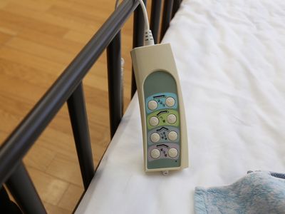 ベッド横のリモコン装置