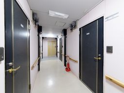 清潔な廊下の風景