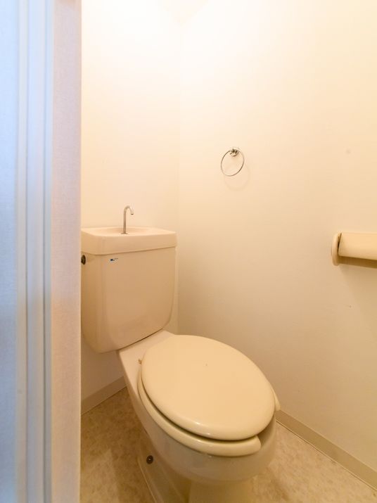 清潔なトイレの空間