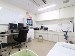 清潔感あふれる機能訓練室