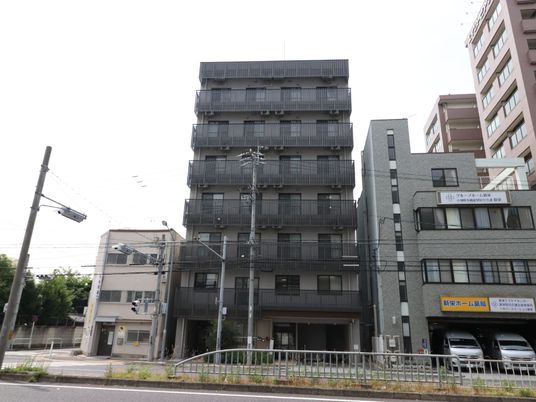 都市型の多階層建築物