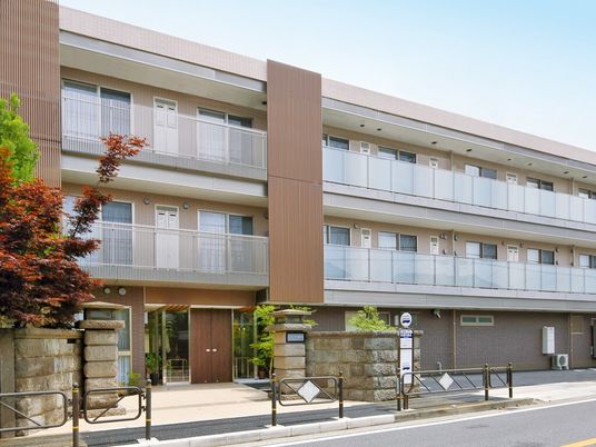 清潔感のある建物の外観