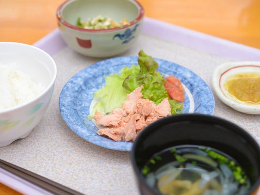 栄養バランスの食事セット