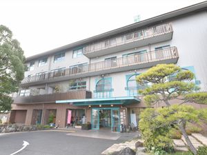 清潔感のある施設の外観