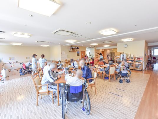 ケアハウスの食堂風景