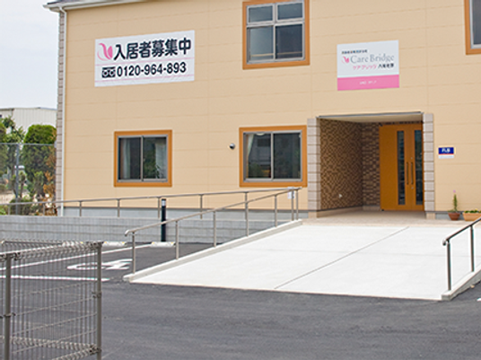 入居者募集の建物外観  
