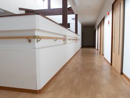 清潔感のある廊下の様子