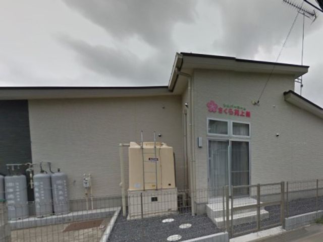 清潔感のある建物外観 外観3 きれいに保たれた外観が印象的な施設です。閑静な地域に立地しており、落ち着いた環境での勤務が期待できます。