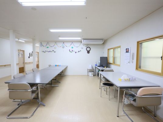 広々とした多目的室