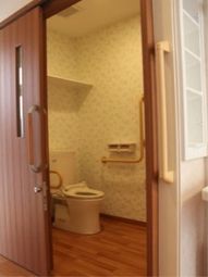 清潔感あるトイレ空間