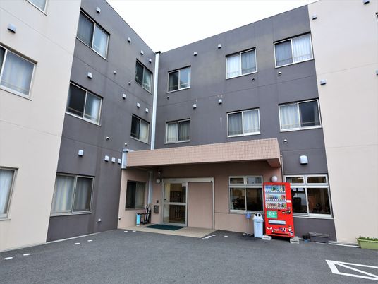 清潔感のある施設外観