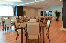 明るいダイニングルーム