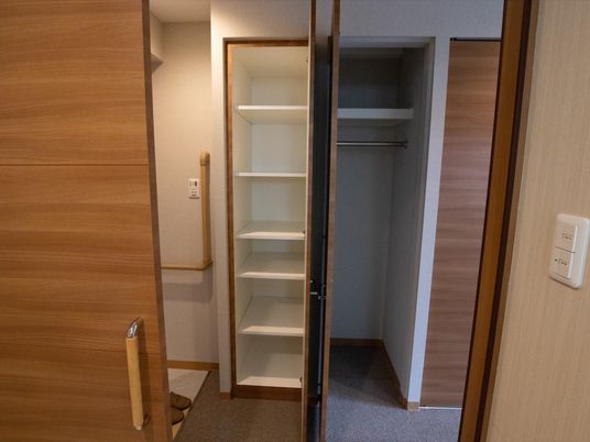 収納と廊下の様子