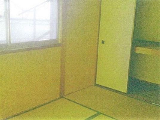 静かな和室の一角