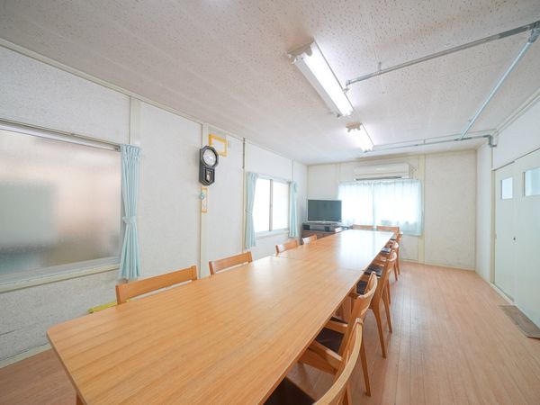 明るい共用スペースの様子