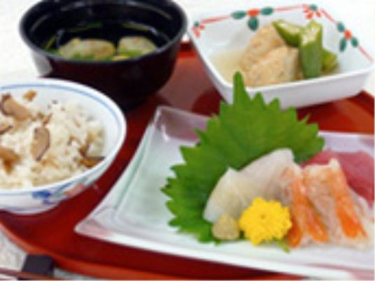 和食の食事セット