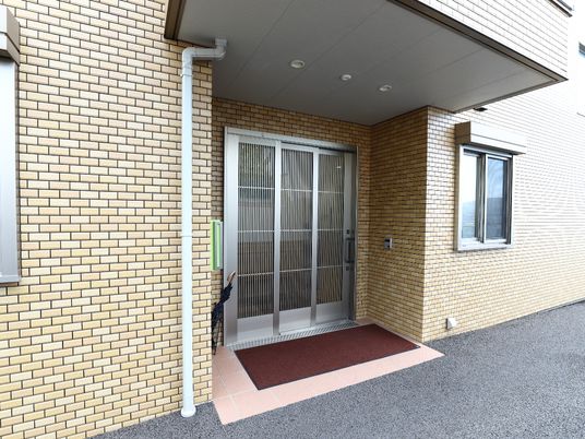 清潔な居室のエントランス