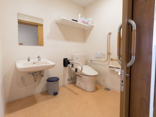 バリアフリーなトイレ空間