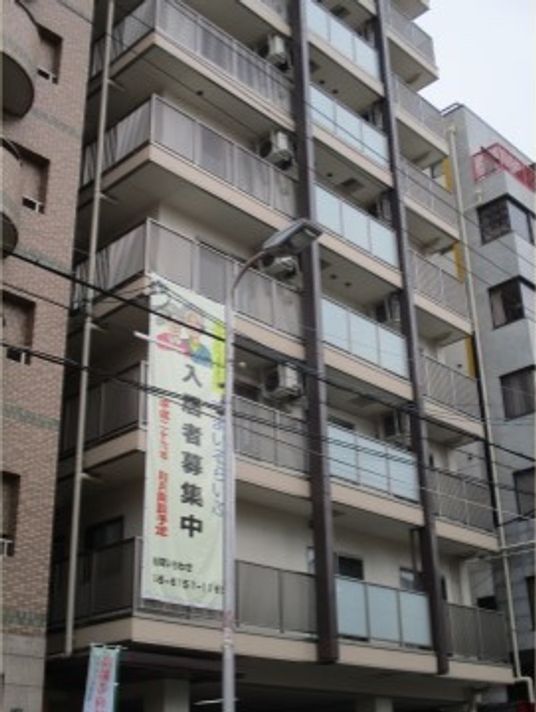 多階層建物の外観