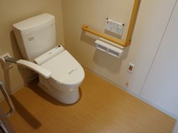 清潔なトイレ設備