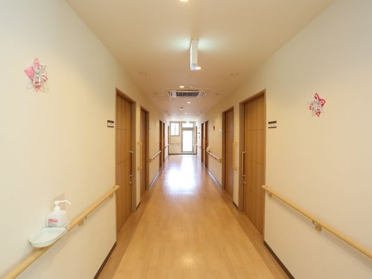 清潔感ある廊下