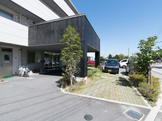 エントランスの外観画像