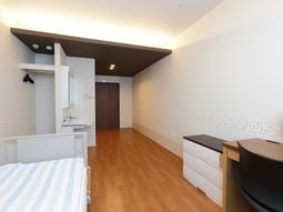 洋室の広々した居室